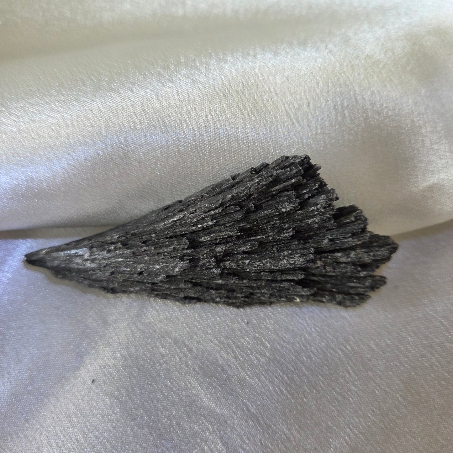 Black Kyanite Raw
