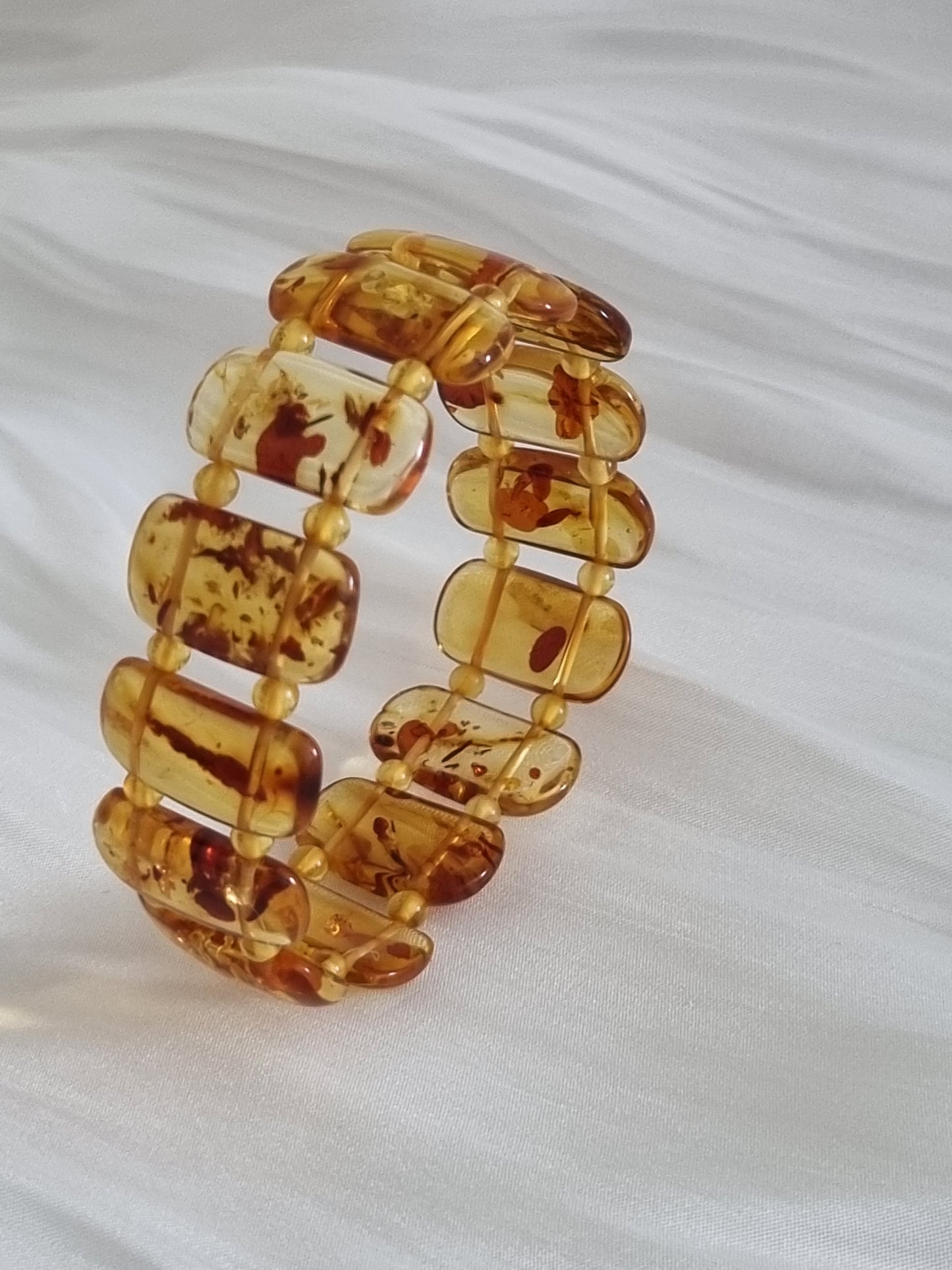 Golden Flower Amber ShouPai Bracelet