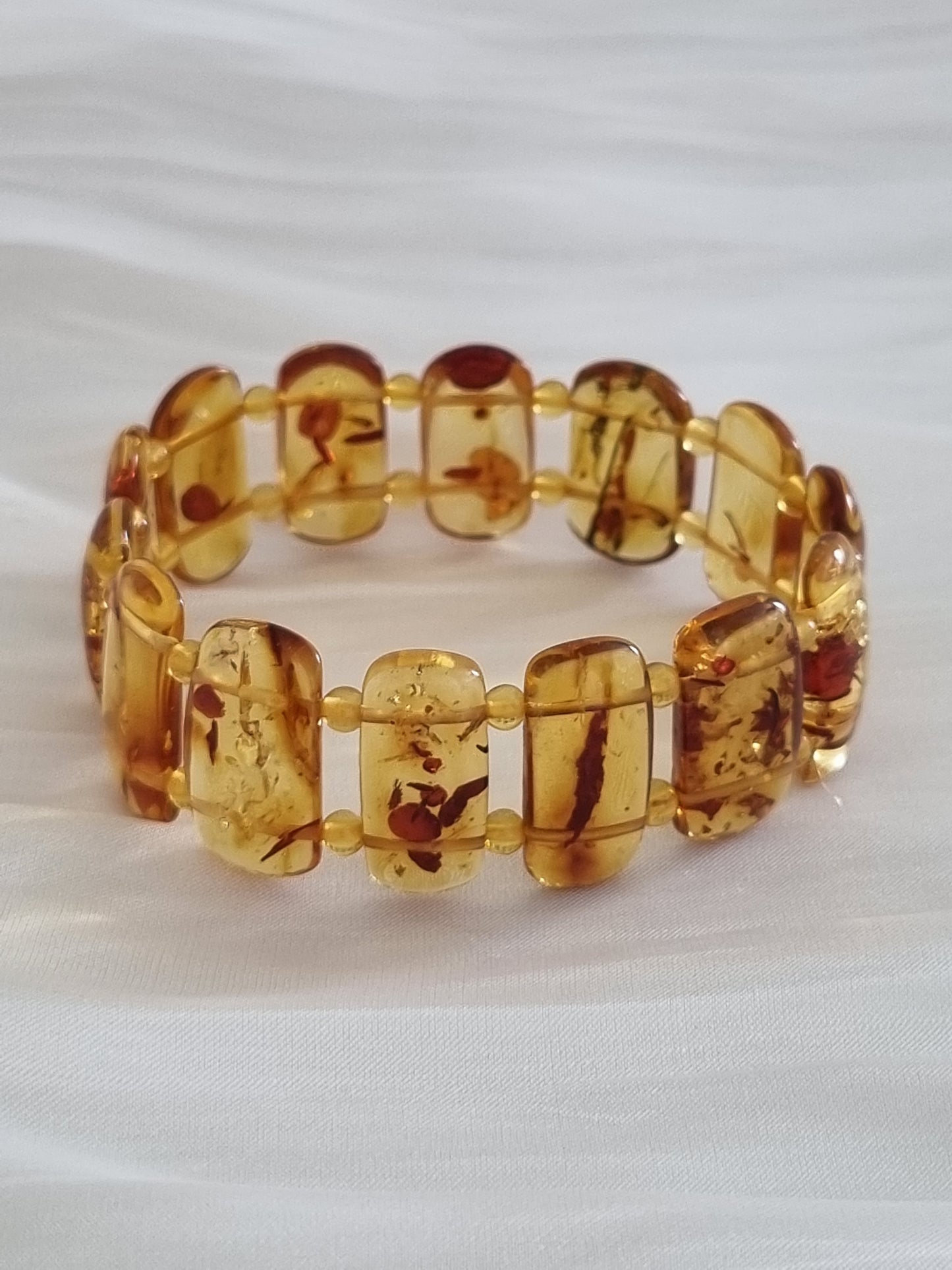 Golden Flower Amber ShouPai Bracelet