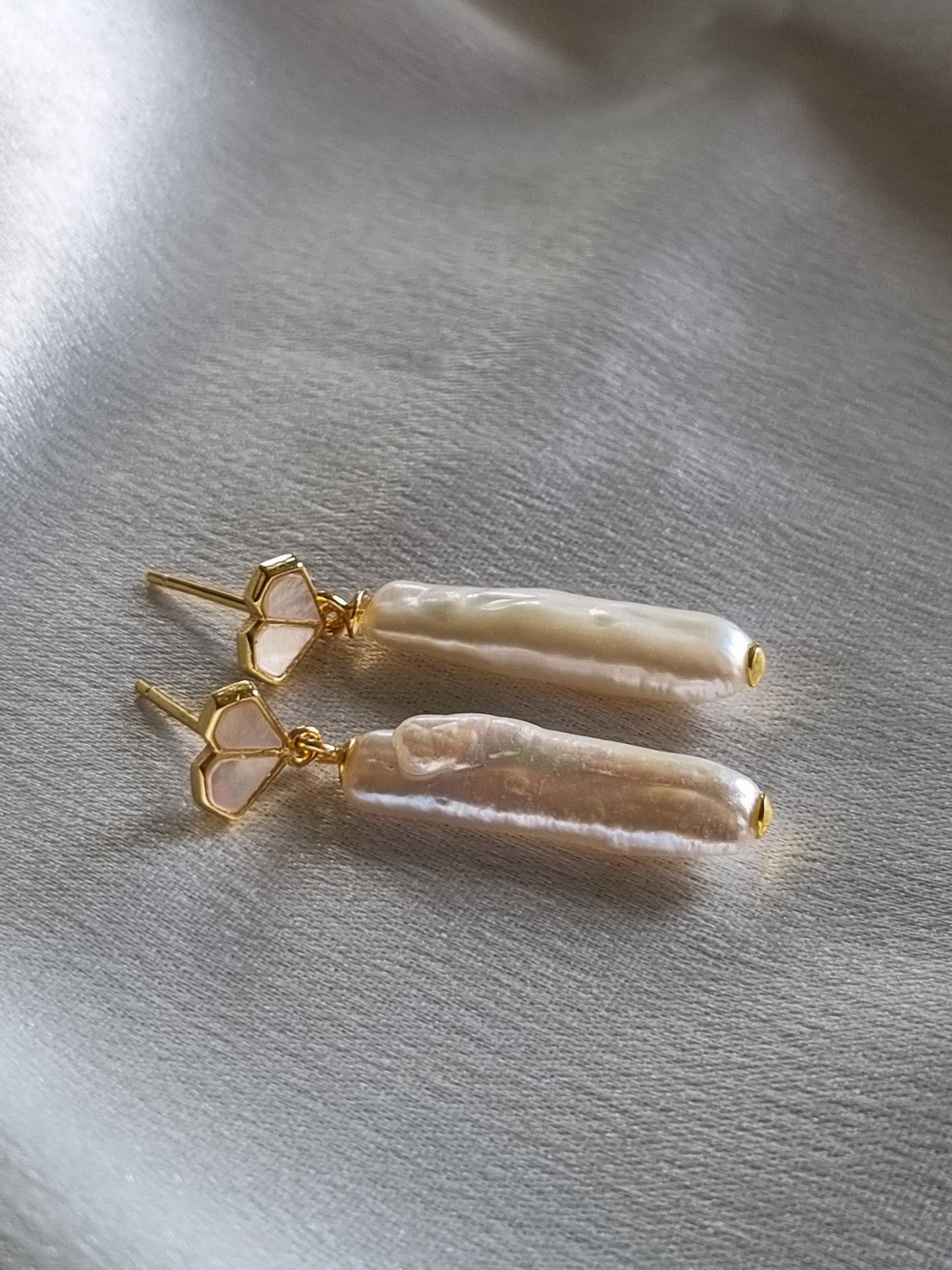 Baraquo Pearl Earrings