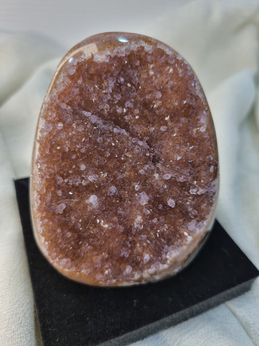Amethyst Geode - Caramel Based with Lavender Teeth Cut Base