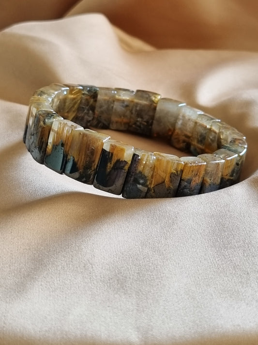 Golden Titanium Rutilated Quartz Bangle