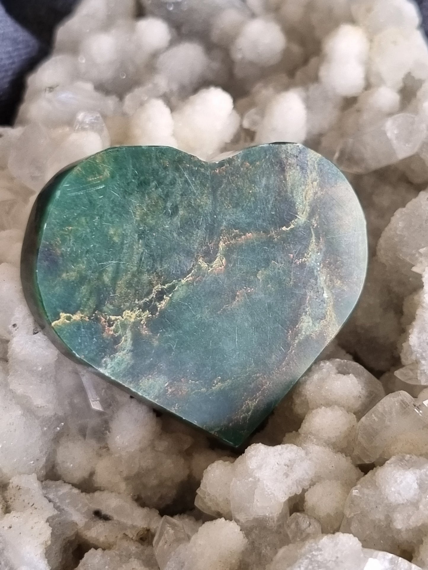 Emerald Mica Hearts (Canutillos Emerald) Display