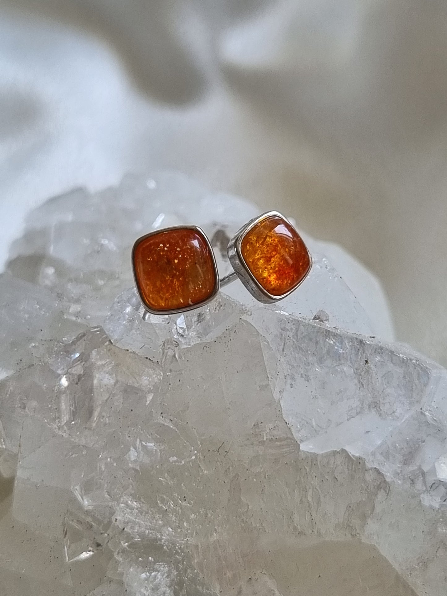 Golden Sunstone Earstud