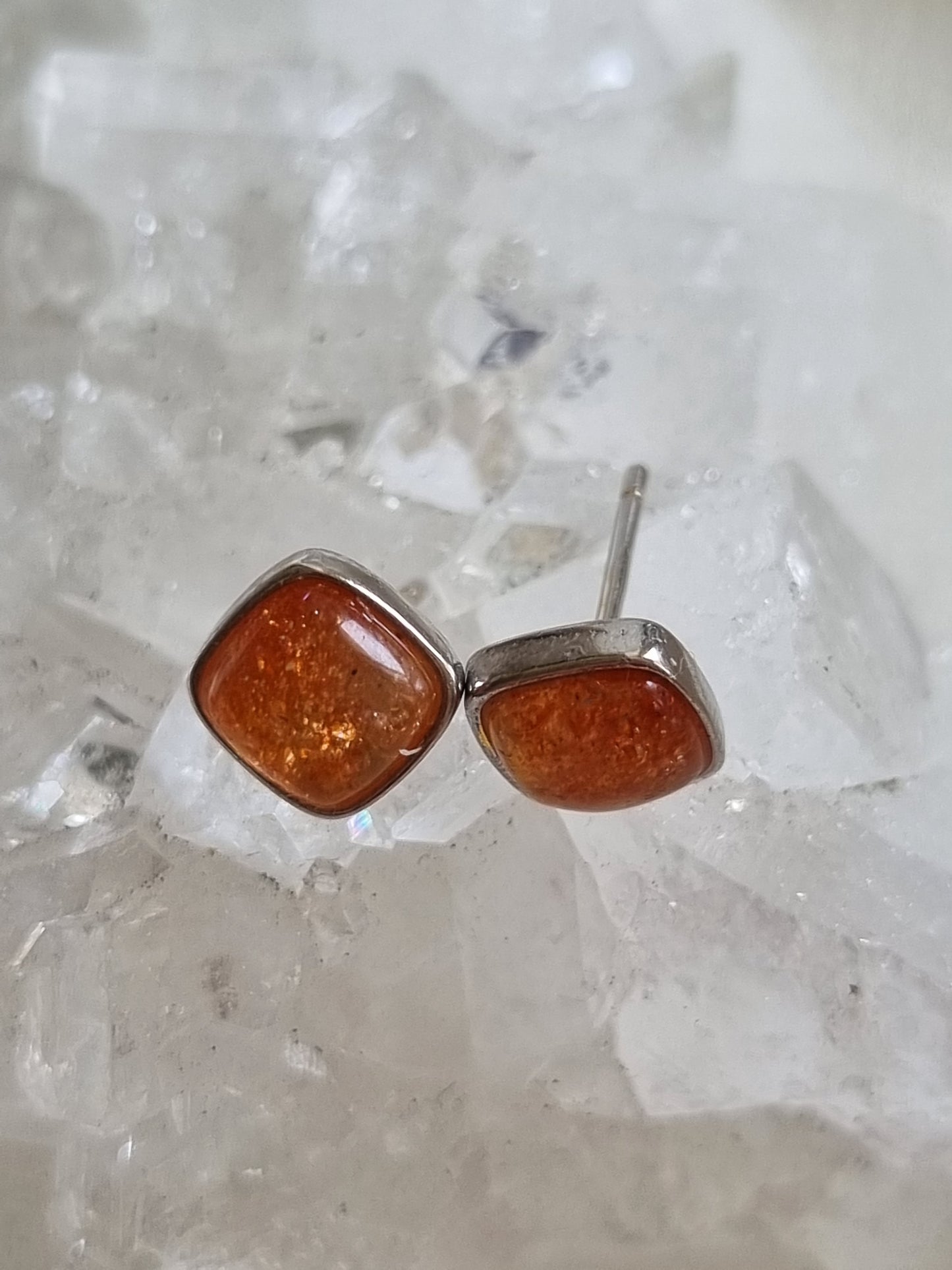 Golden Sunstone Earstud