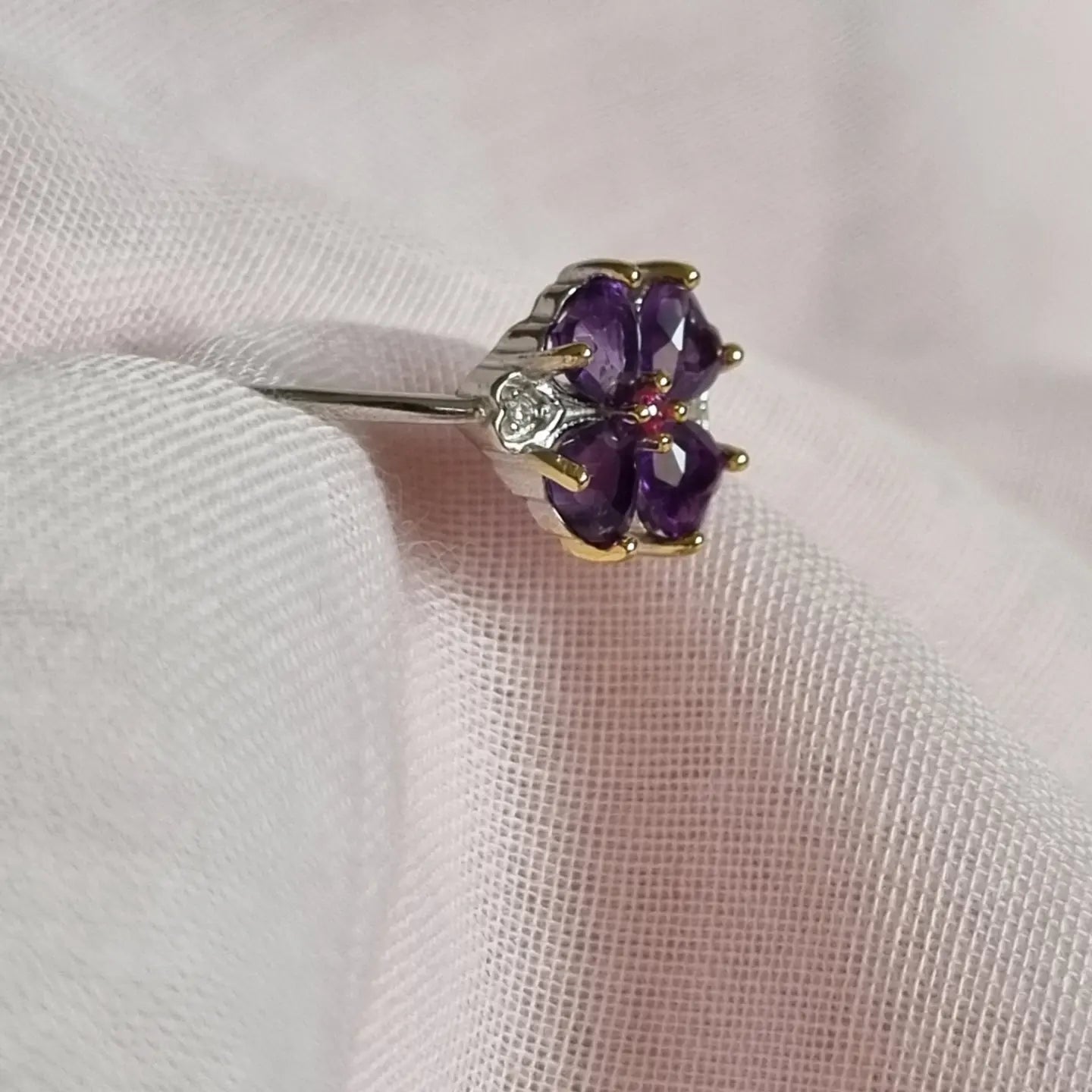 Amethyst Ring | Clover