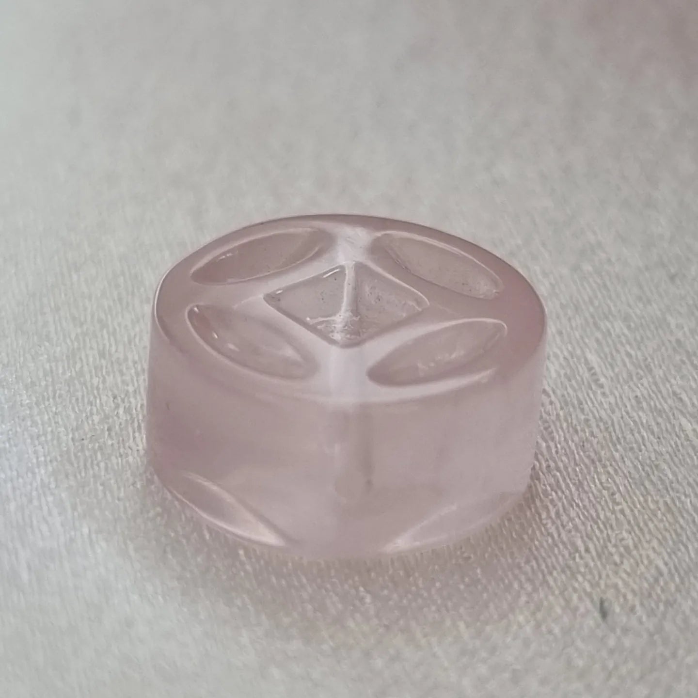 Rose Quarte Coin Charm