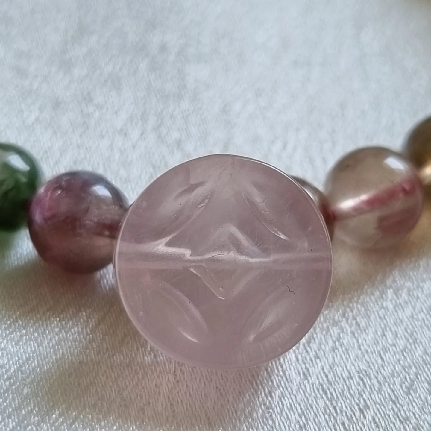 Rose Quarte Coin Charm
